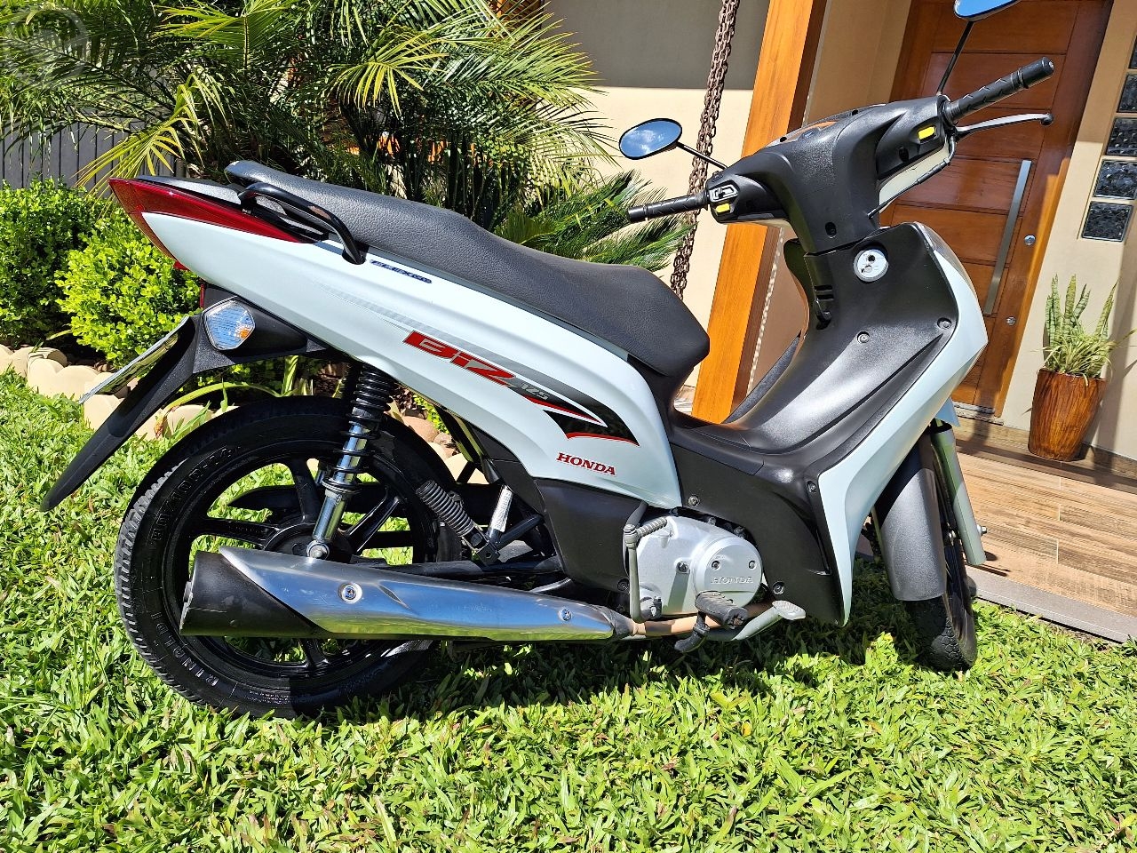 BIZ 125 EX - 2015 - VERANOPOLIS 