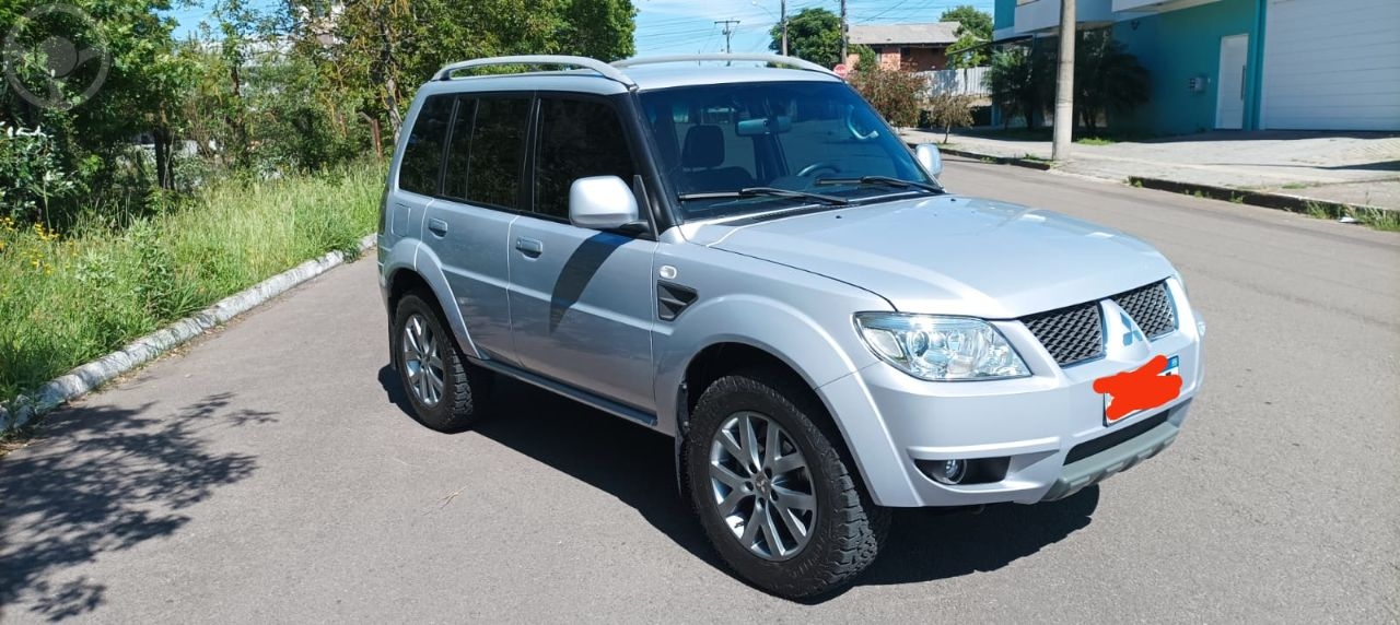 PAJERO TR4 2.0 4X2 16V 140CV FLEX 4P MANUAL - 2014 - BENTO GONÇALVES