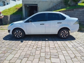 FIESTA 1.6 MPI 8V GASOLINA 4P MANUAL