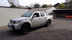 FRONTIER 2.5 LE 4X4 CD TURBO ELETRONIC DIESEL 4P AUTOMÁTICO