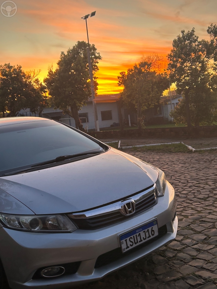 CIVIC 1.8 LX 16V GASOLINA 4P MANUAL - 2012 - CAXIAS DO SUL 