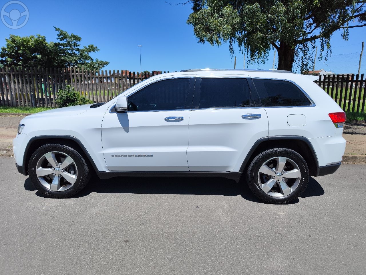 GRAND CHEROKEE 3.6 LIMITED 4X4 V6 24V GASOLINA 4P AUTOMATICO - 2014 - CAXIAS DO SUL