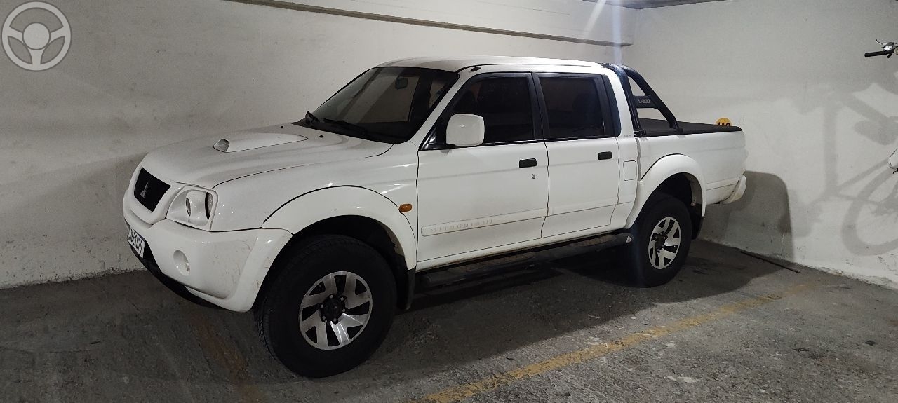 L200 2.5 SPORT HPE 4X4 CD 8V TURBO INTERCOOLER DIESEL 4P AUTOMÁTICO - 2005 - CAXIAS DO SUL