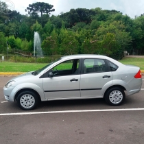 fiesta 1.0 mpi personnallite sedan 8v gasolina 4p manual 2005 caxias do sul