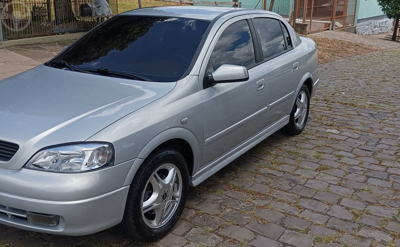 ASTRA 2.0 MPFI EXPRESSION SEDAN 8V GASOLINA 4P MANUAL - 2002 - CAXIAS DO SUL 