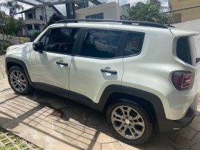 renegade 1.3 sport t270 16v turbo flex 4p automatico 2022 caxias do sul